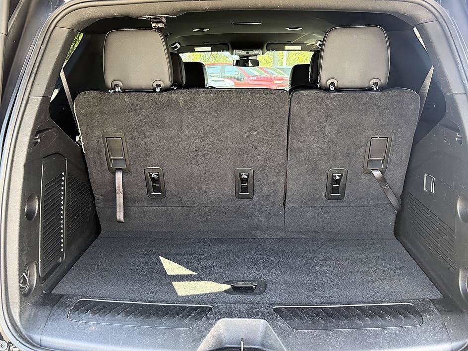 Used 2024 Chevrolet Tahoe LT AWD/4WD image 10