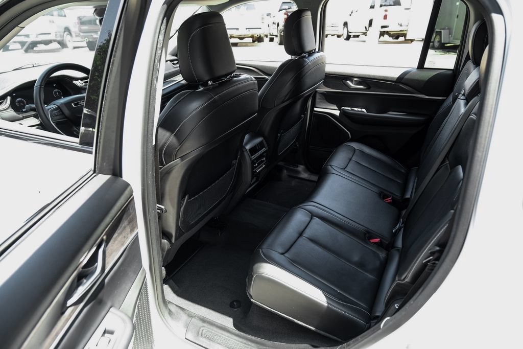 Used 2022 Jeep Grand Cherokee Limited RWD image 49