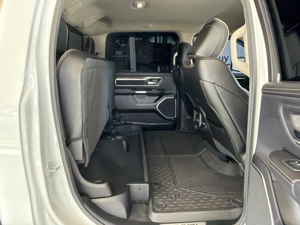 Used 2022 RAM 1500 Laramie AWD/4WD image 30