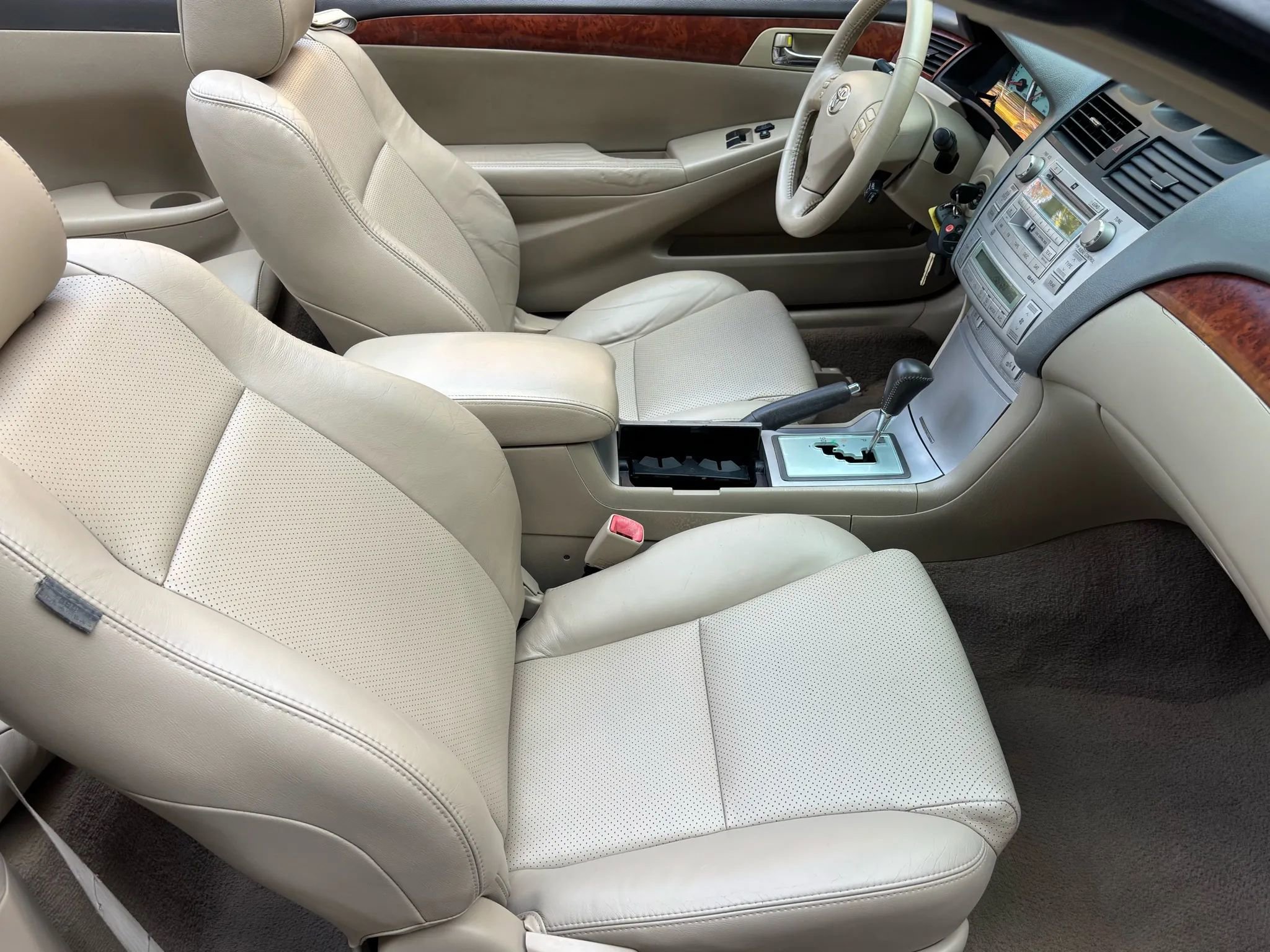 Used 2006 Toyota Solara SLE image 27