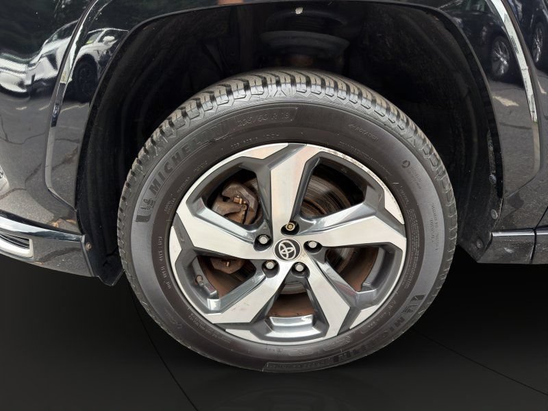 Used 2021 Toyota RAV4 SE AWD/4WD image 21