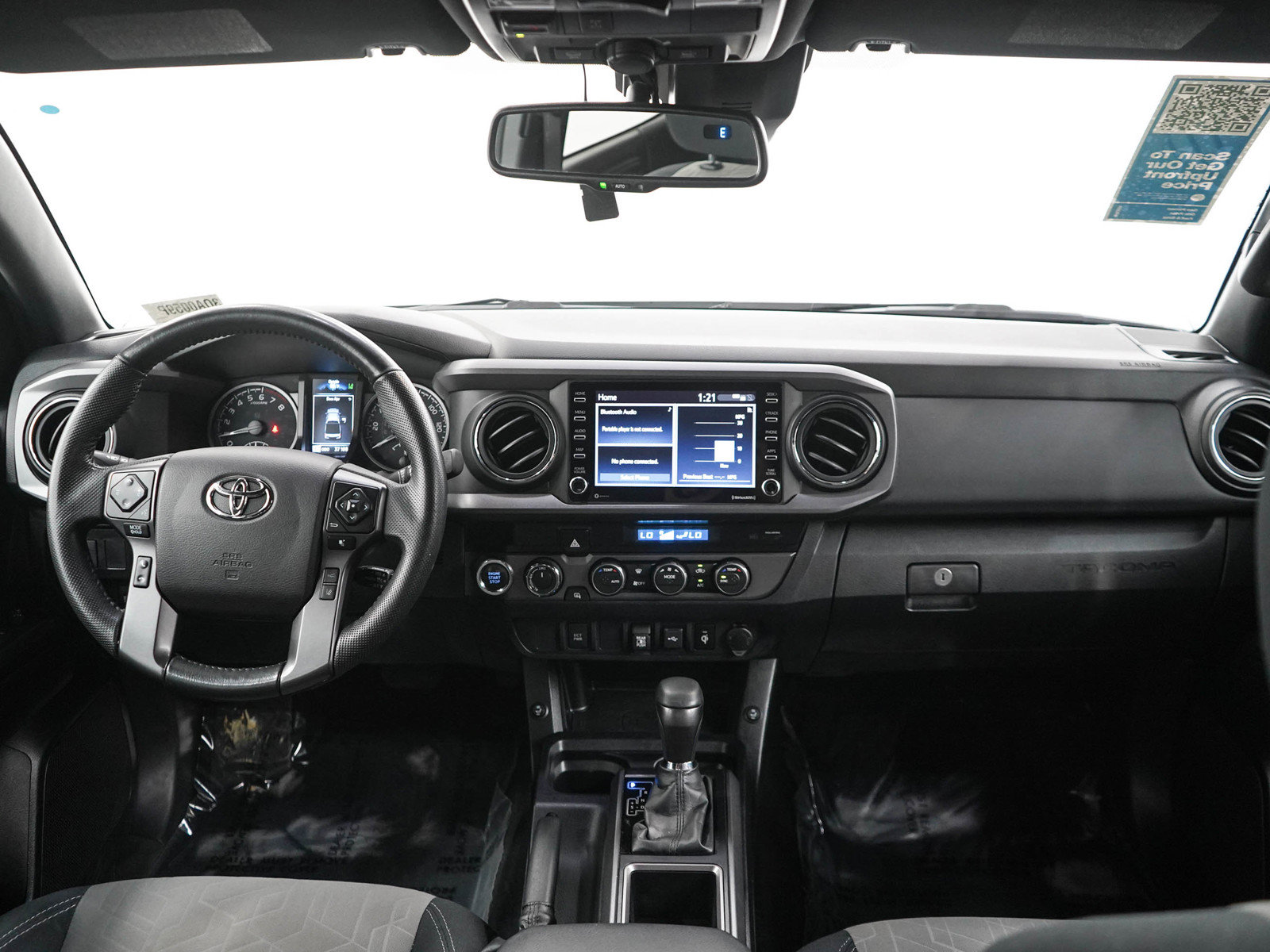 Used 2021 Toyota Tacoma TRD Off-Road AWD/4WD image 13