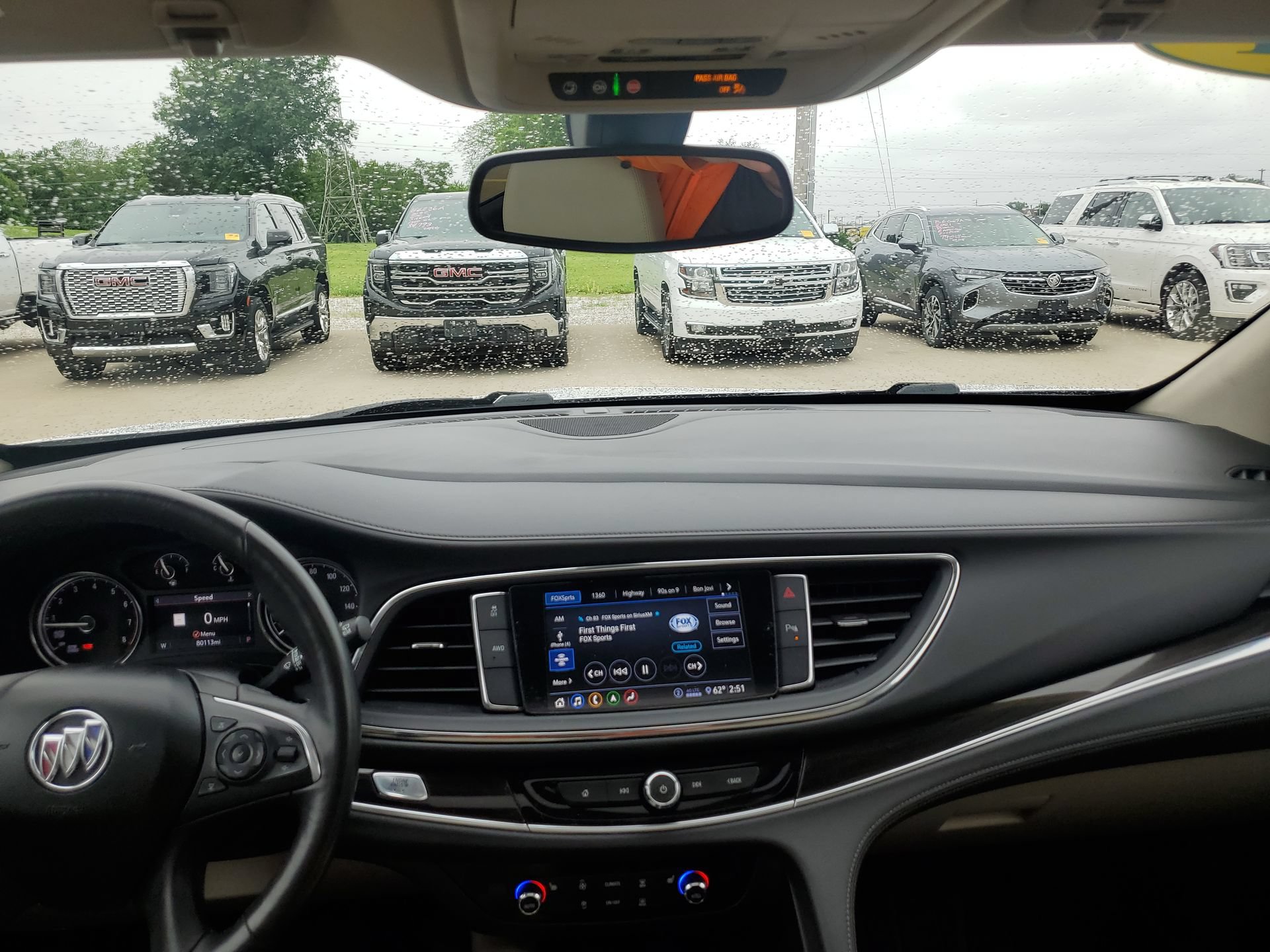 Used 2021 Buick Enclave Essence w/ Sound and Sites Package AWD/4WD image 10