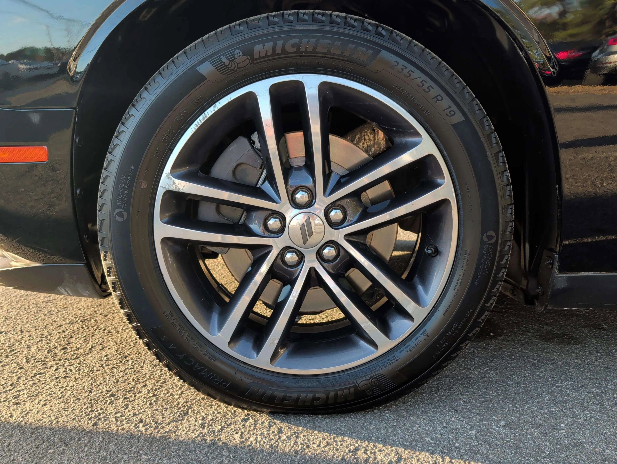 Used 2019 Dodge Challenger SXT AWD/4WD image 36