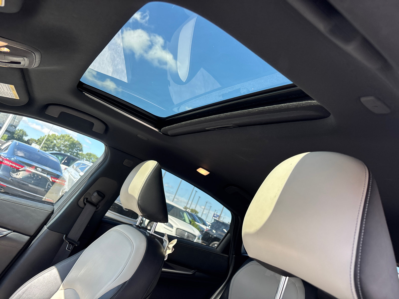 Used 2022 INFINITI QX55 Luxe w/ Cargo Package AWD/4WD image 25