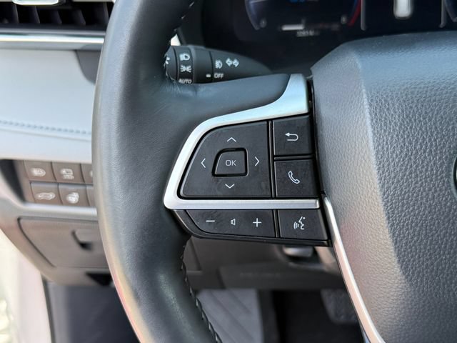 Used 2023 Toyota Highlander Platinum FWD image 17