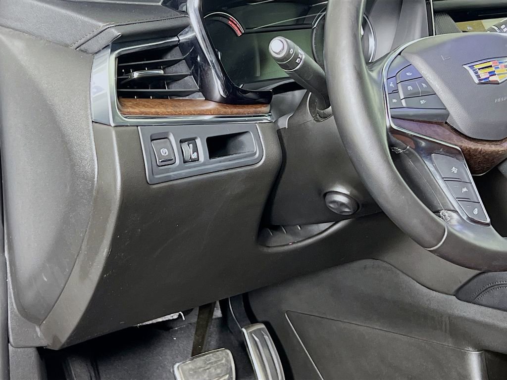 Used 2021 Cadillac XT5 Sportv w/ LPO, Floor Liner Package image 12