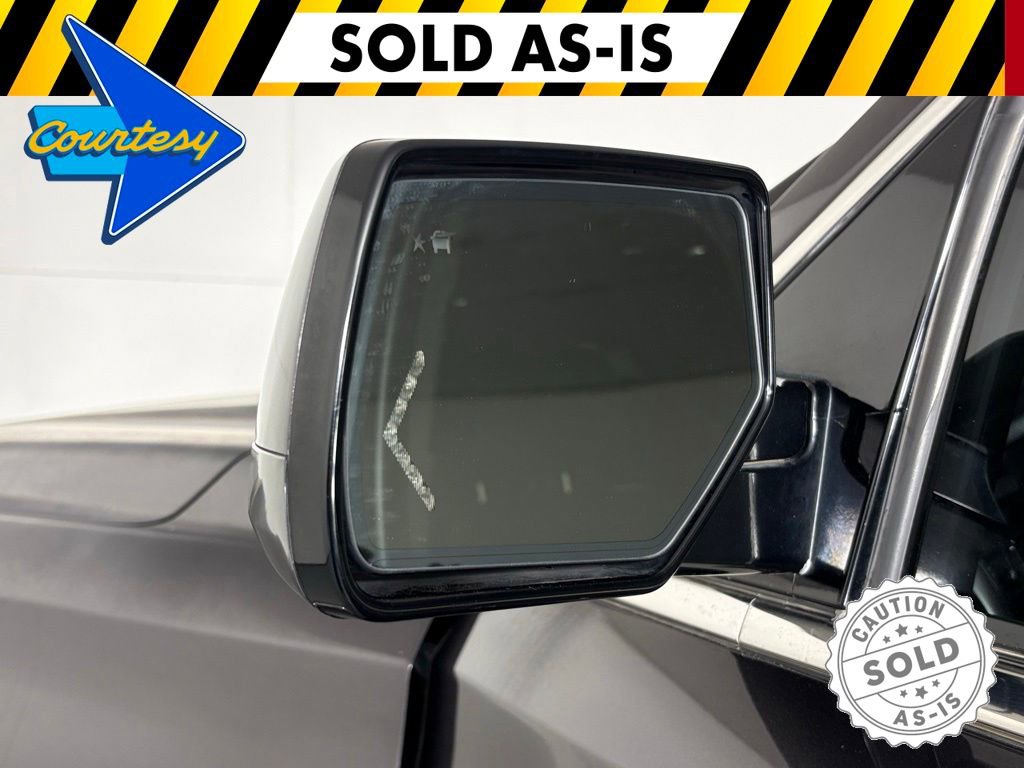 Used 2017 Chevrolet Suburban LT w/ Luxury Package RWD image 13