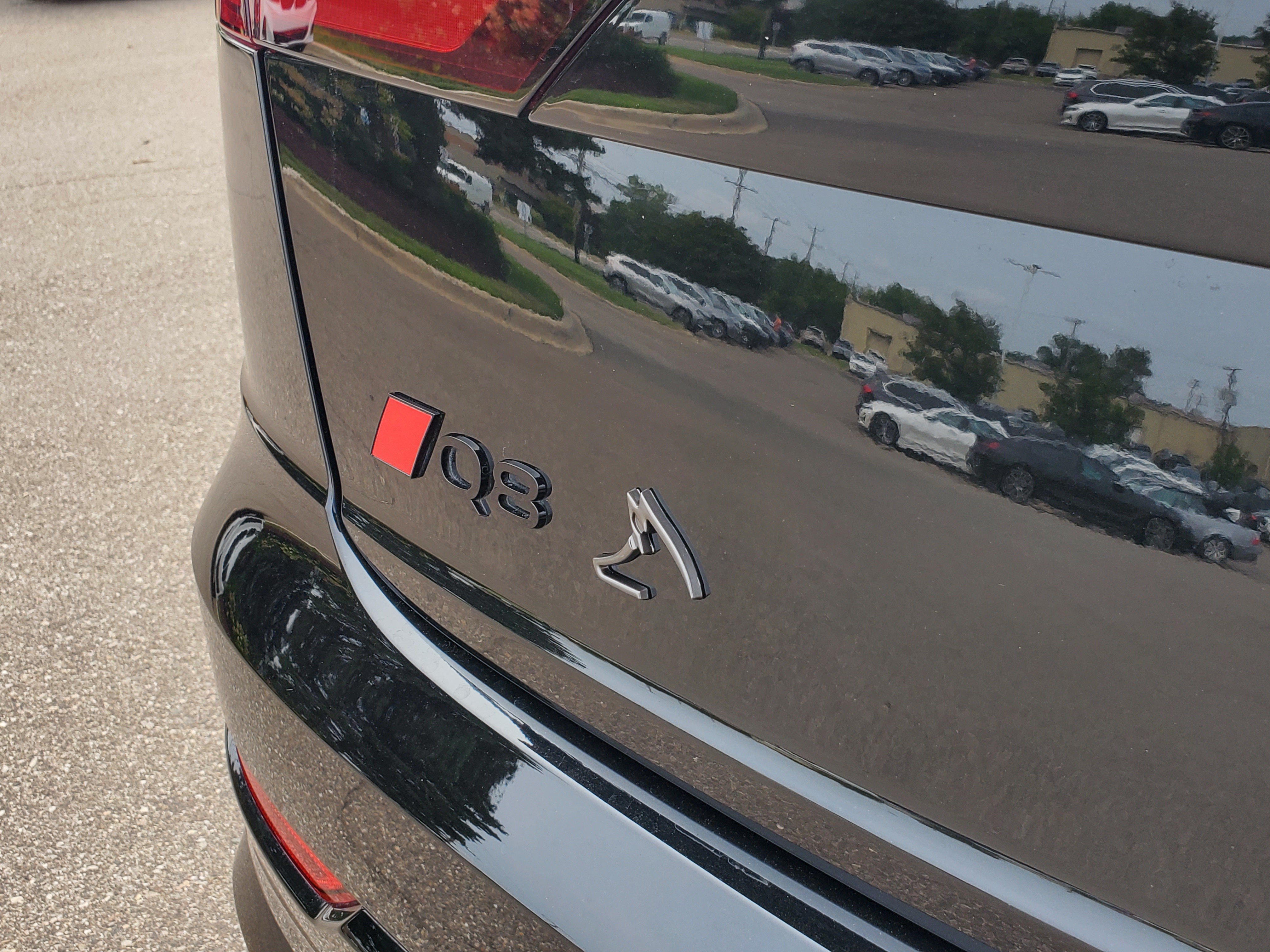 Used 2025 Audi Q8 Prestige AWD/4WD image 40