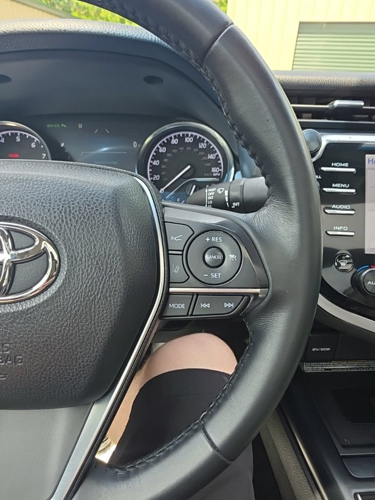 Certified 2018 Toyota Camry XLE w/ Audio Package FWD image 26