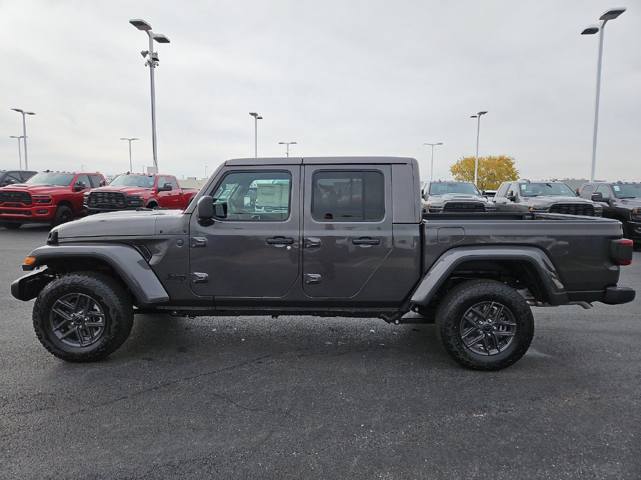 New 2026 Jeep Gladiator Sport AWD/4WD image 4