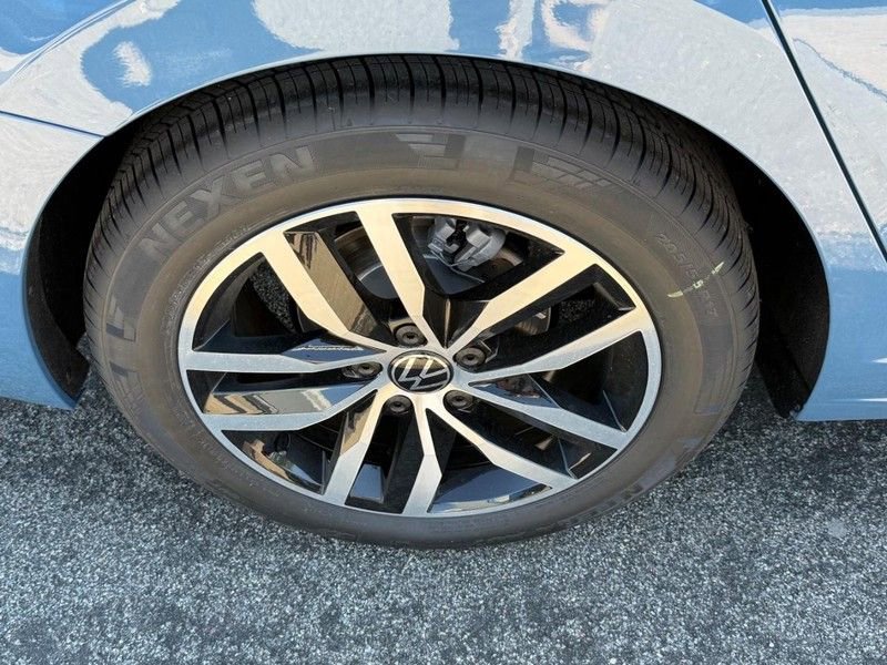 New 2026 Volkswagen Jetta SE FWD image 4