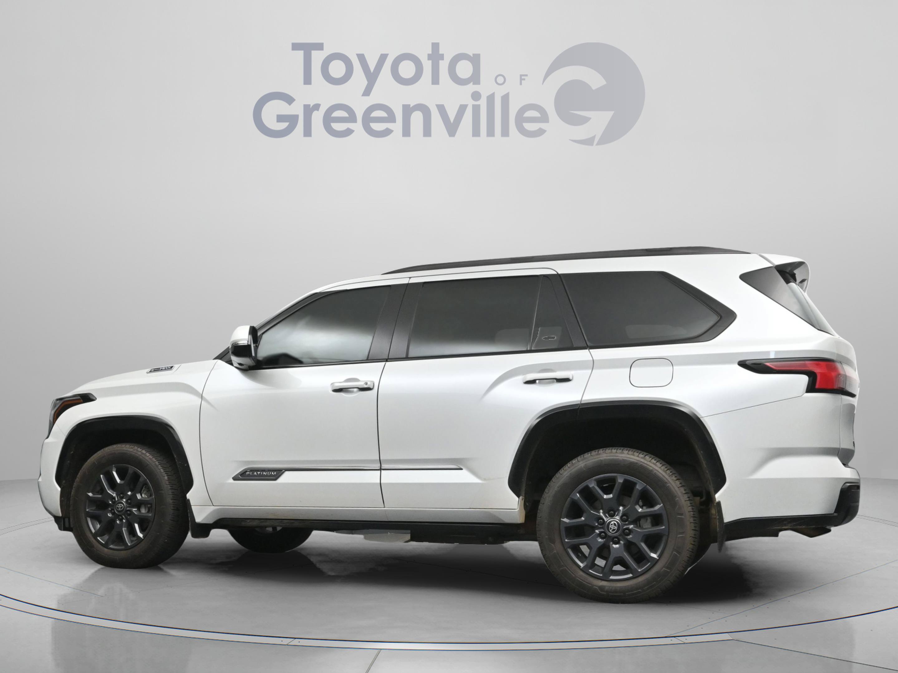 Certified 2025 Toyota Sequoia Platinum AWD/4WD image 6