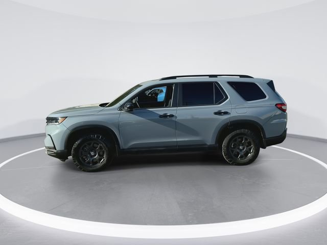 Used 2025 Honda Pilot TrailSport image 5