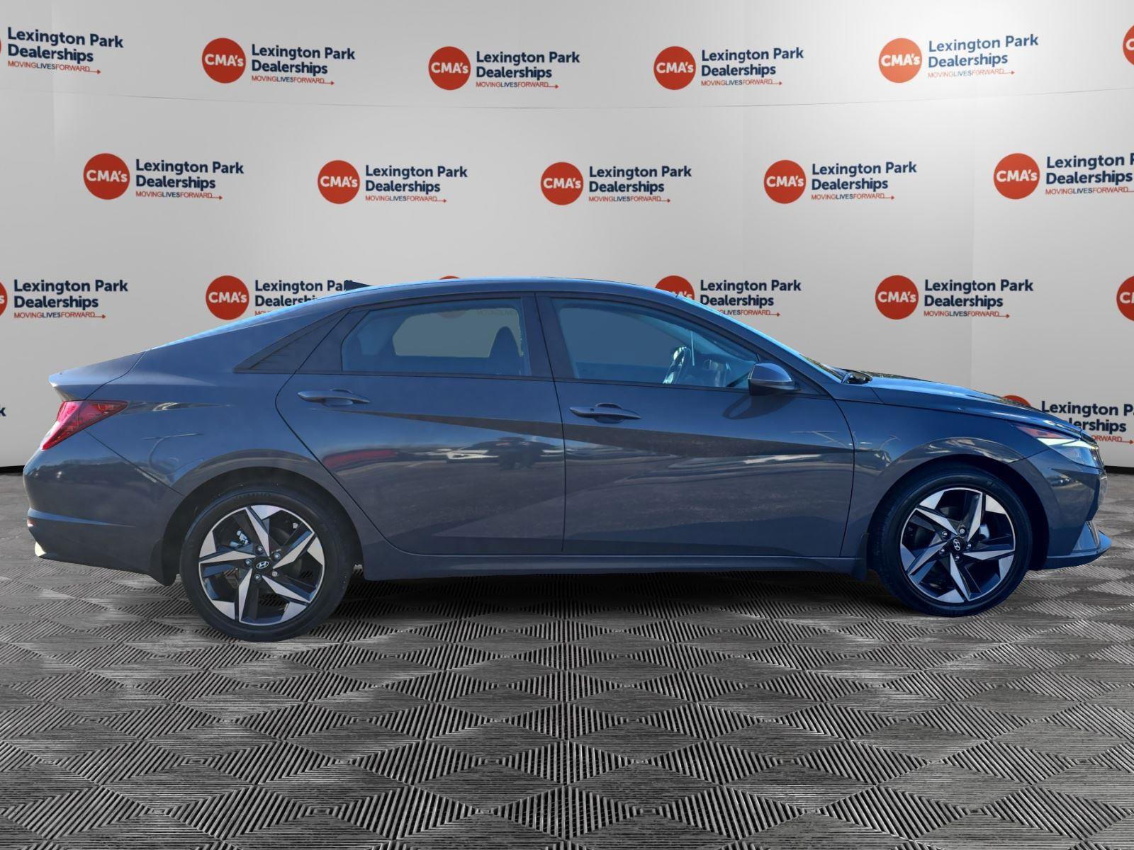 Certified 2023 Hyundai Elantra SEL w/ Convenience Package image 8