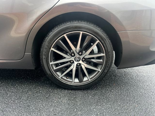 Used 2022 Toyota Camry XLE FWD image 30