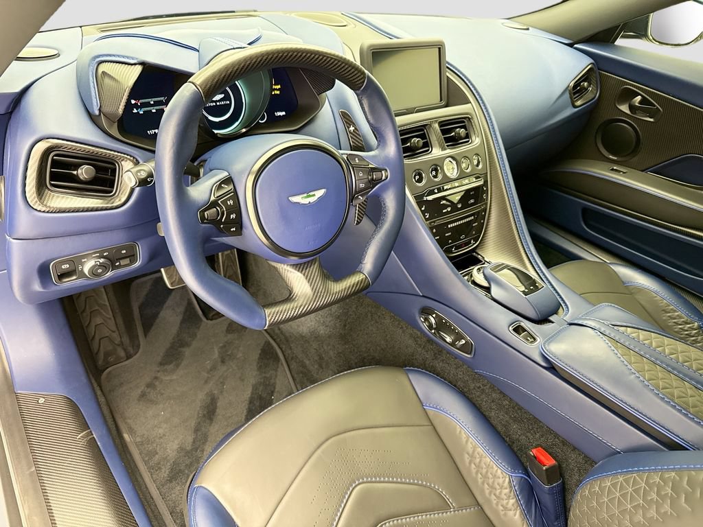Used 2022 Aston Martin DBS Superleggera RWD image 9