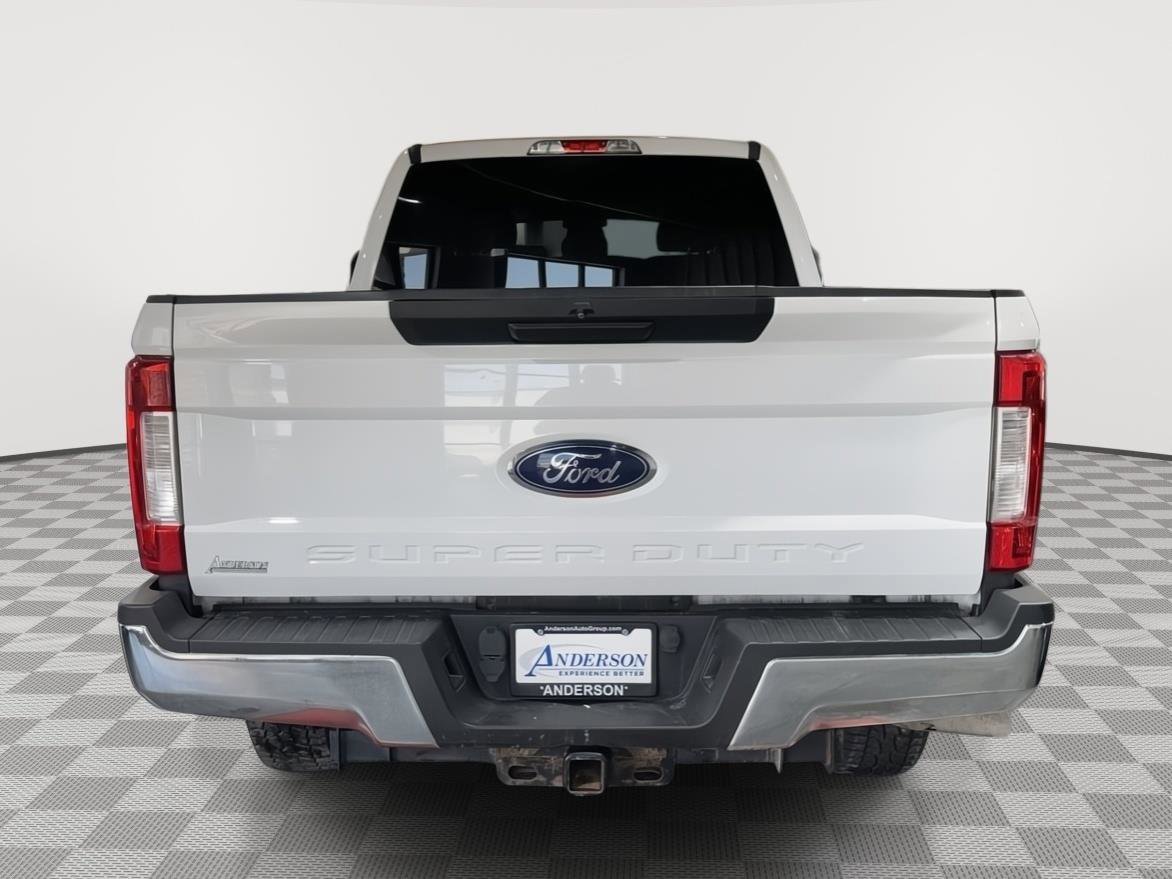 Used 2017 Ford F250 XLT AWD/4WD image 8