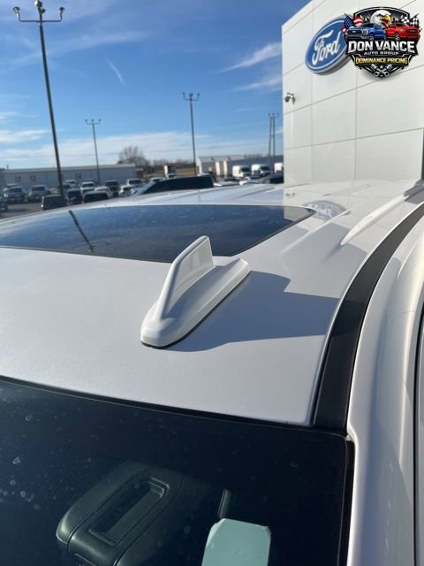 Used 2019 Chevrolet Silverado 1500 High Country w/ Technology Package image 11