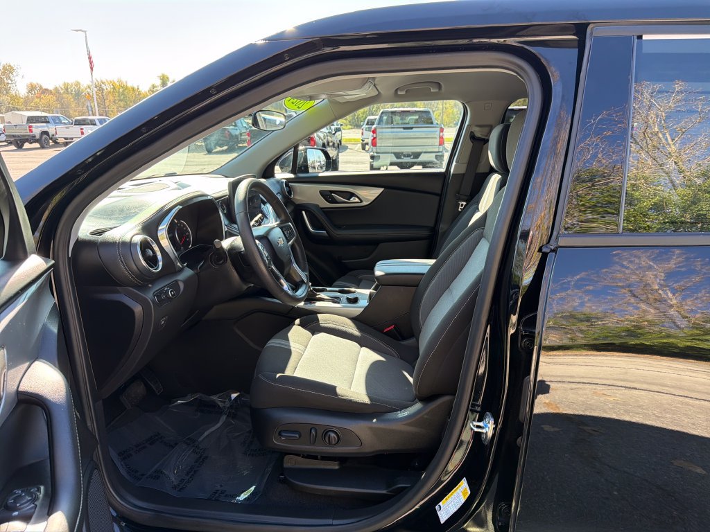 Used 2024 Chevrolet Blazer LT w/ Convenience Package FWD image 14
