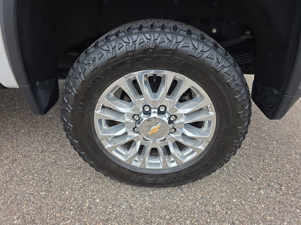 Used 2022 Chevrolet Silverado 3500 High Country w/ Z71 Off-Road Package image 41