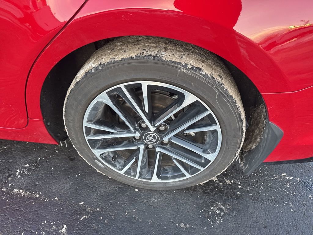 Used 2025 Toyota Camry XLE image 45