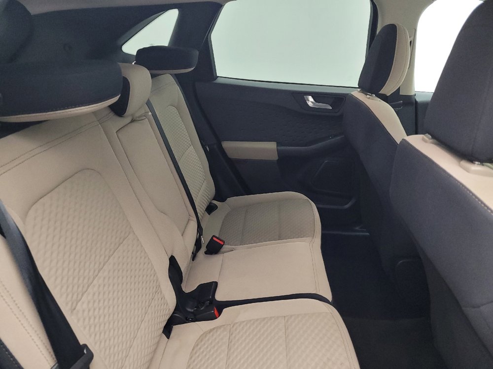 Used 2020 Ford Escape SE image 19