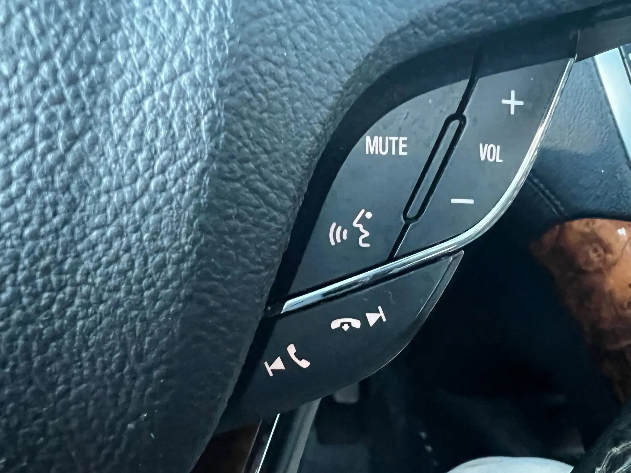 Used 2016 Lincoln MKX Reserve w/ Climate Package image 27