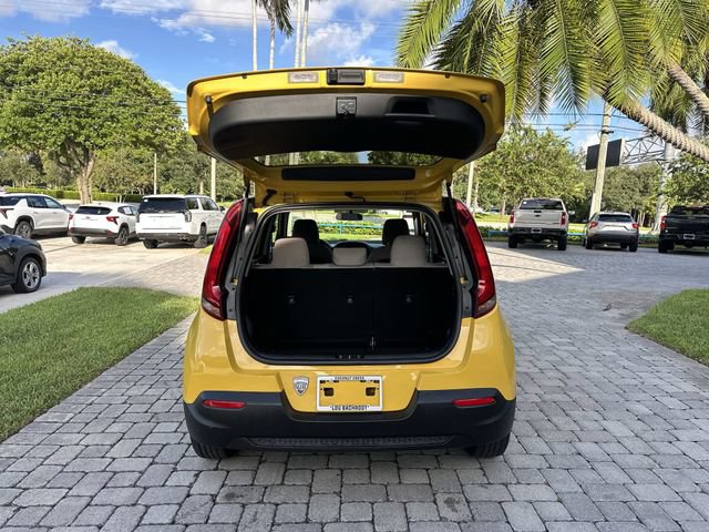 Used 2020 Kia Soul LX FWD image 28