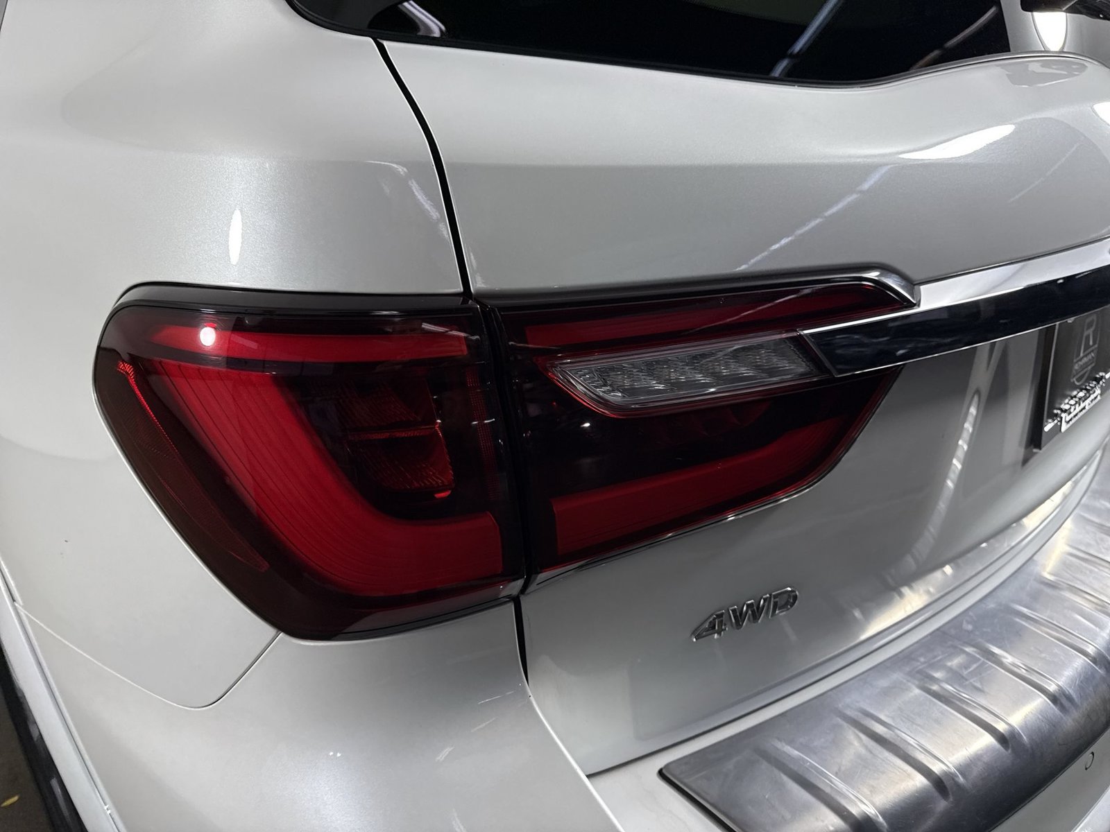 Used 2024 INFINITI QX80 Luxe AWD/4WD image 31