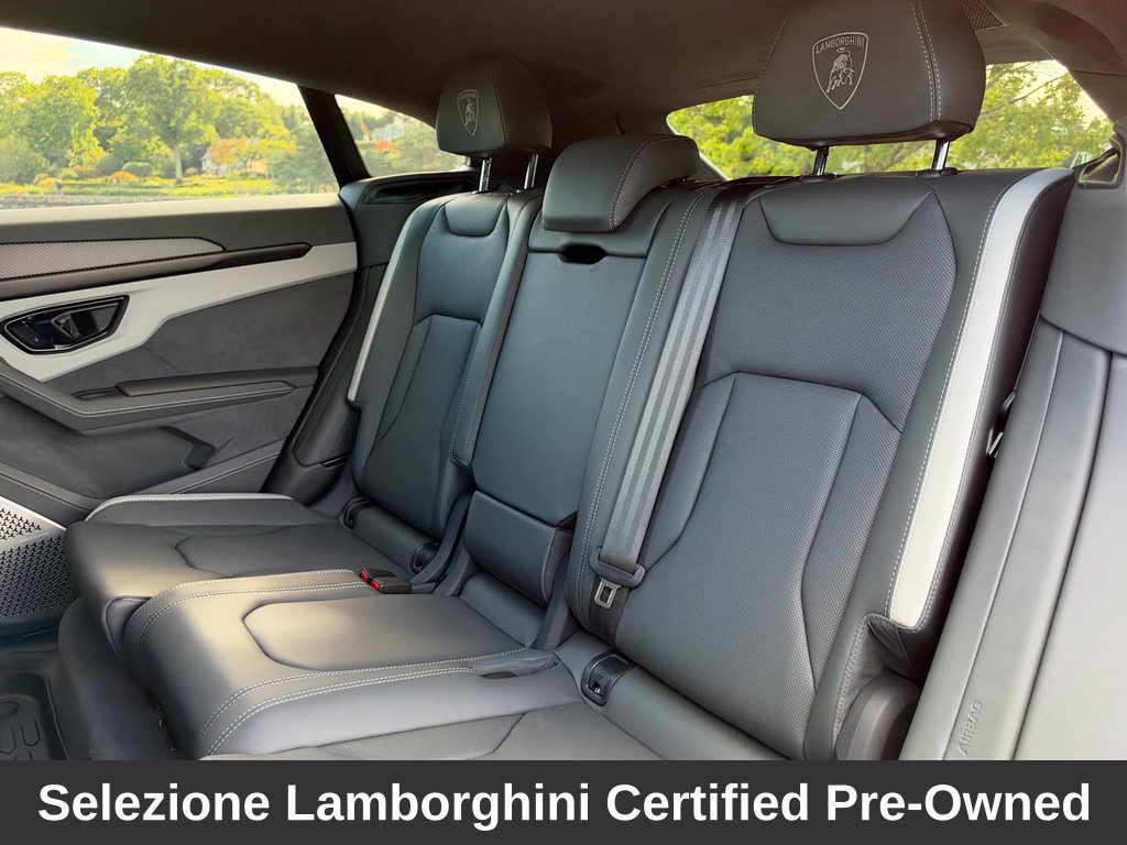 Used 2025 Lamborghini Urus SE AWD/4WD image 35