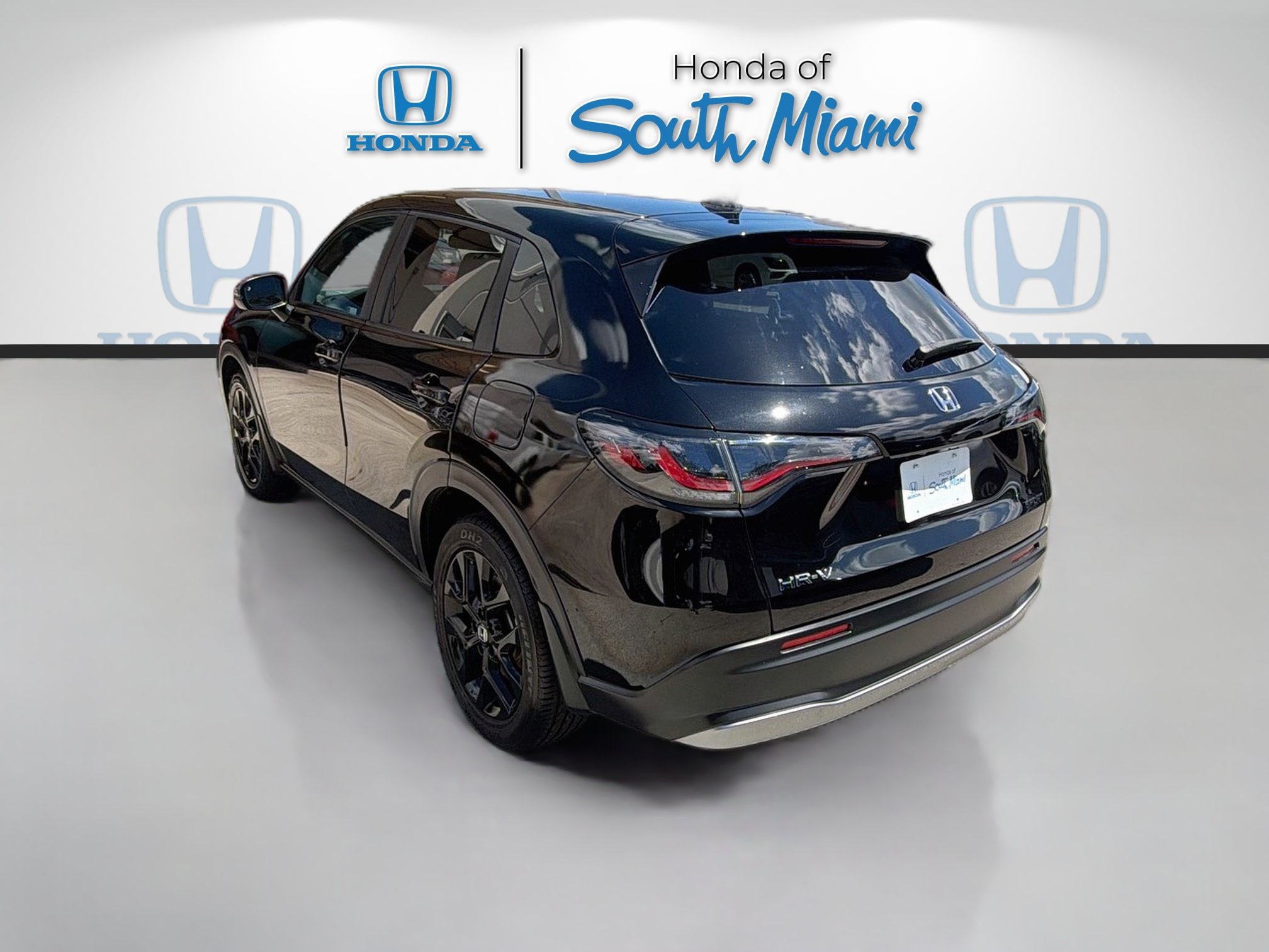 Used 2024 Honda HR-V Sport image 5