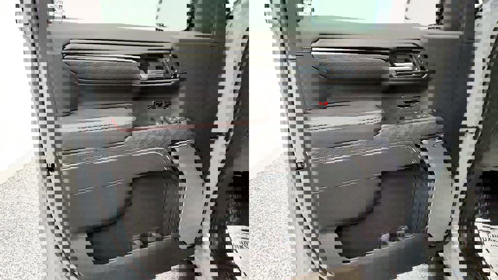 Used 2024 GMC Sierra 1500 AT4X AWD/4WD image 10