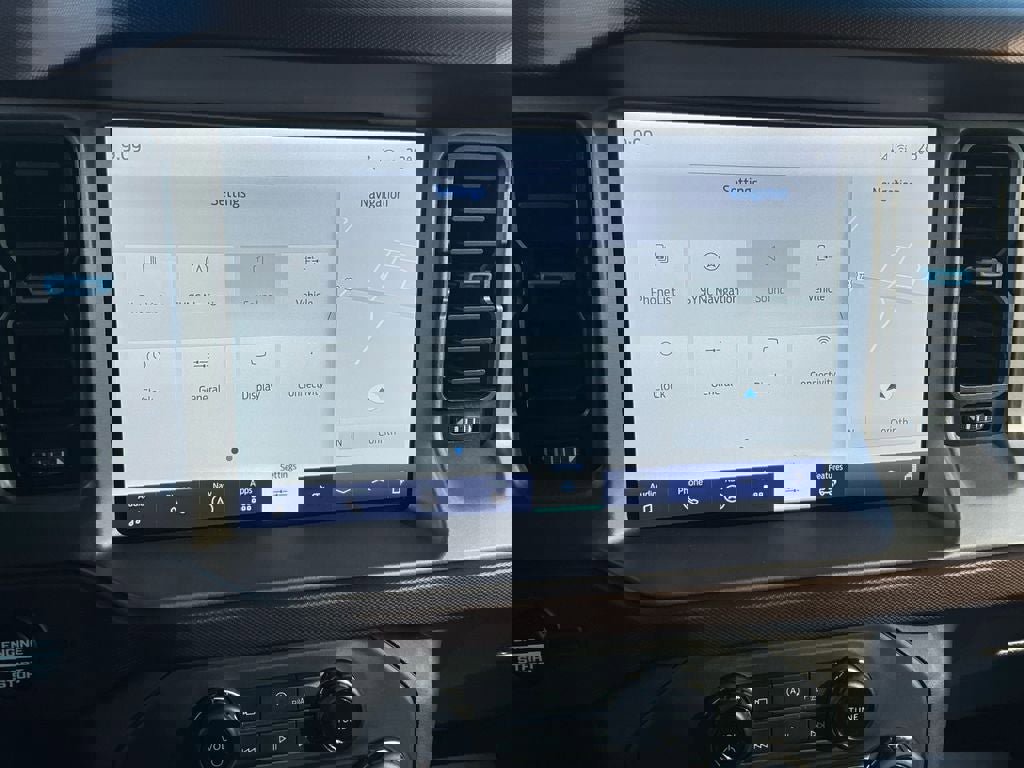 Used 2023 Ford Bronco Outer Banks image 18