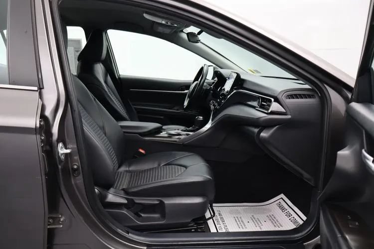 Used 2023 Toyota Camry SE FWD image 16