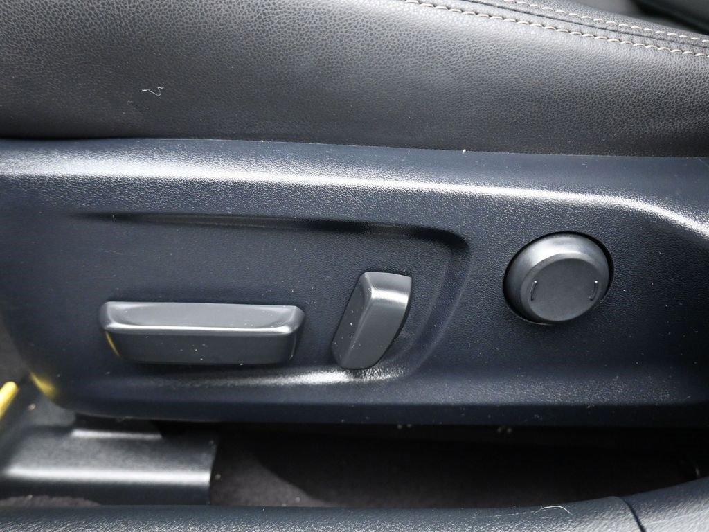 Used 2020 Lexus IS 300 image 12