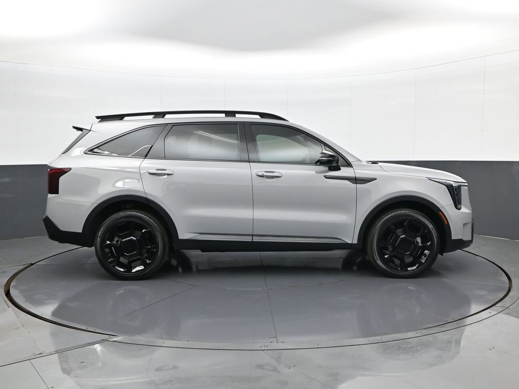 Used 2025 Kia Sorento X-Line EX image 4