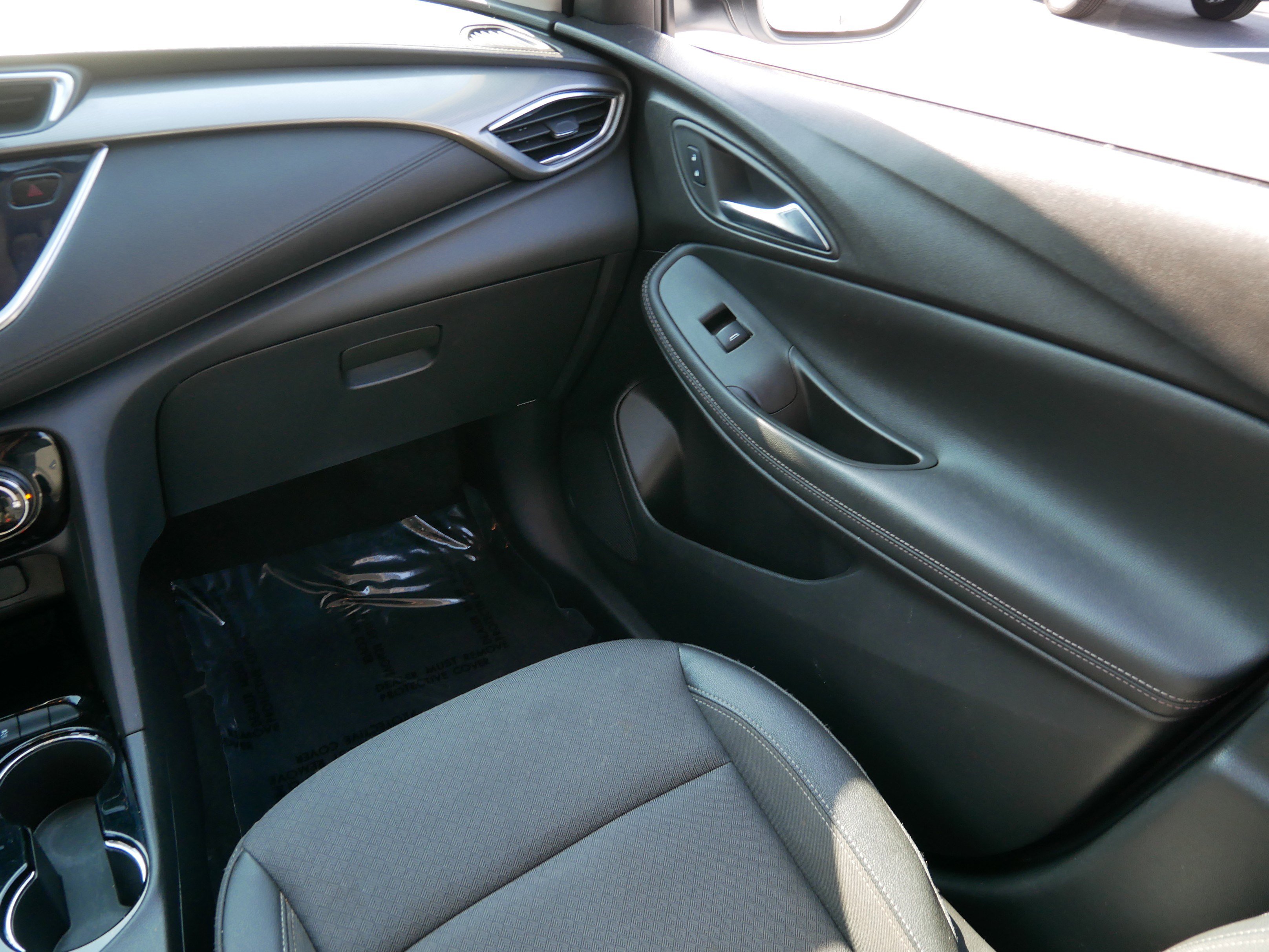 Used 2022 Buick Encore GX Preferred w/ Cold Weather Comfort Package image 11