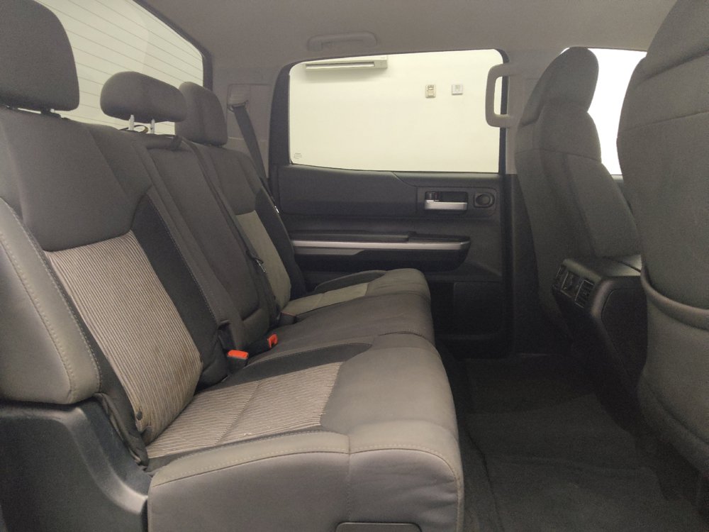 Used 2017 Toyota Tundra SR5 w/ SR5 Upgrade Package RWD image 19