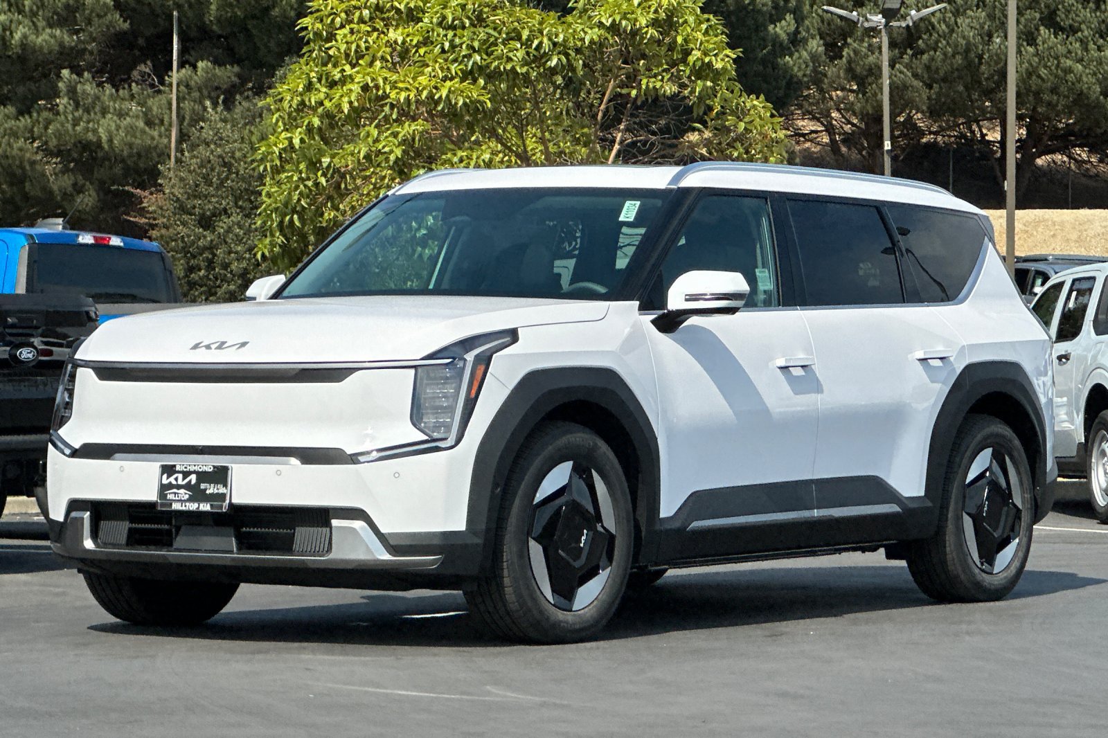 New 2026 Kia EV9 Wind AWD/4WD image 8