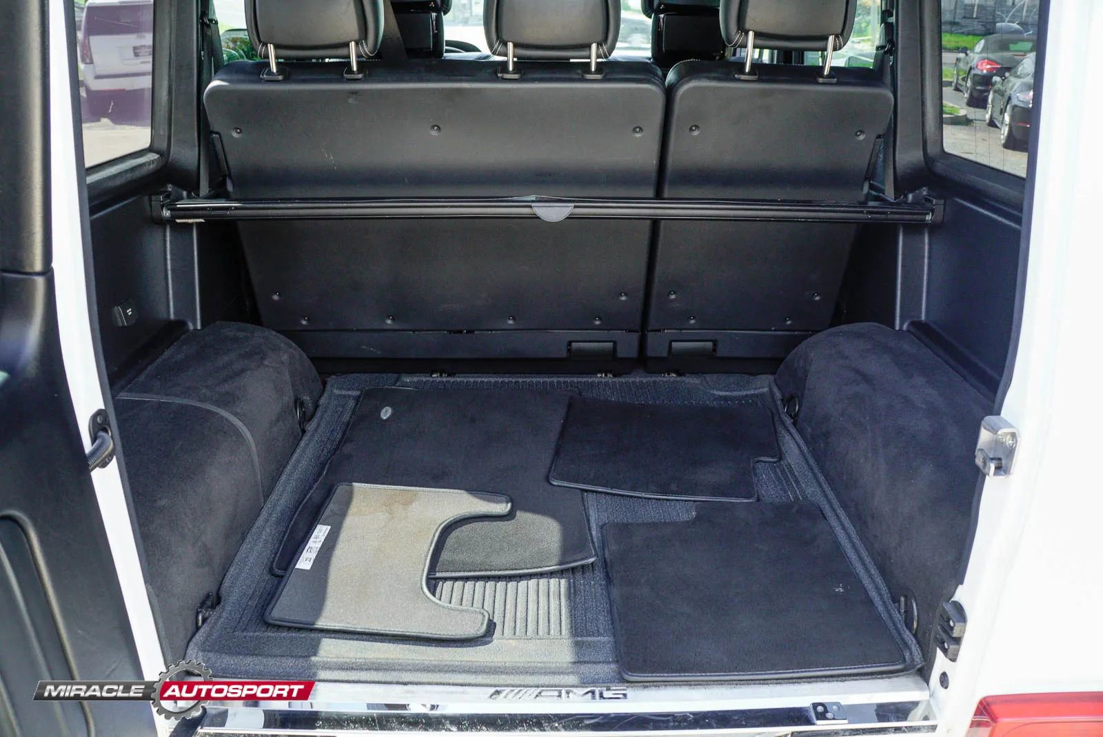 Used 2018 Mercedes-Benz G 63 AMG 4MATIC w/ Night Package image 30