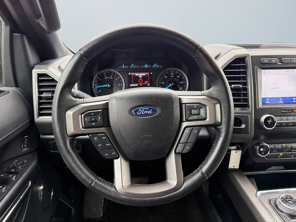 Used 2020 Ford Expedition XLT image 12