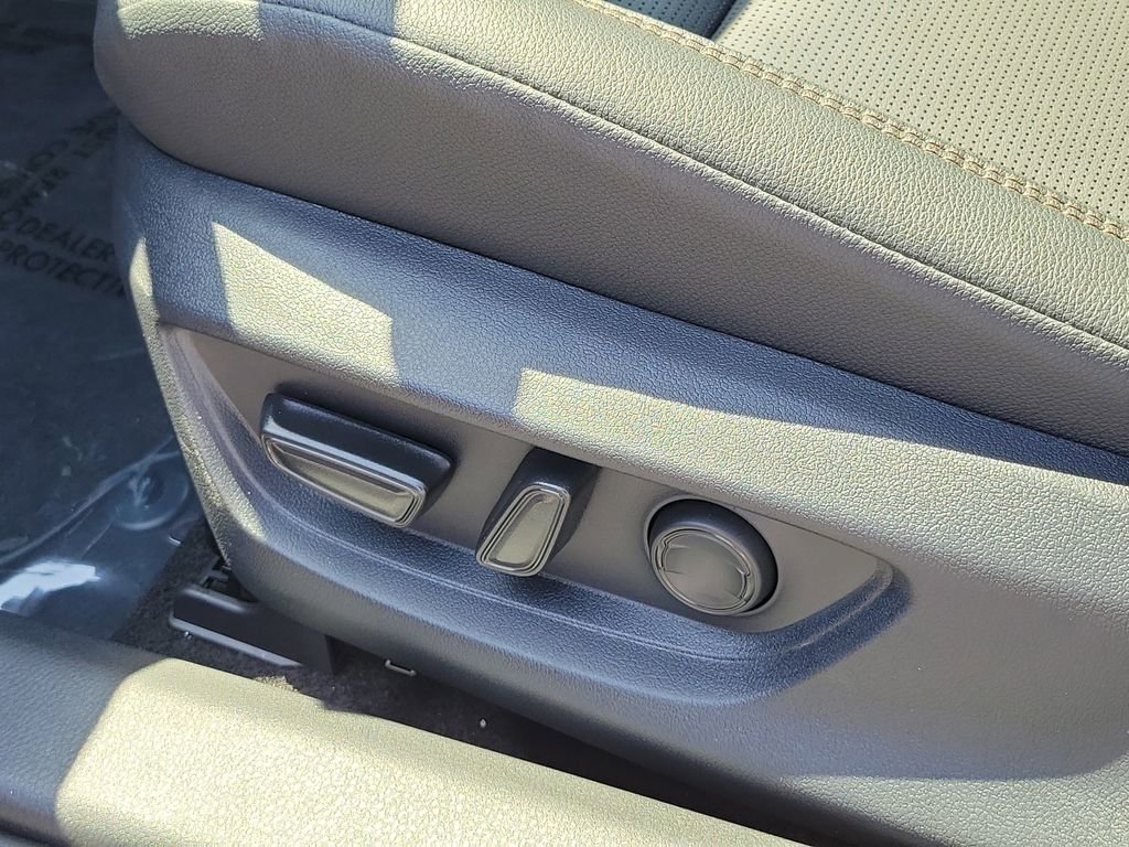 Used 2026 Toyota Camry XLE image 20