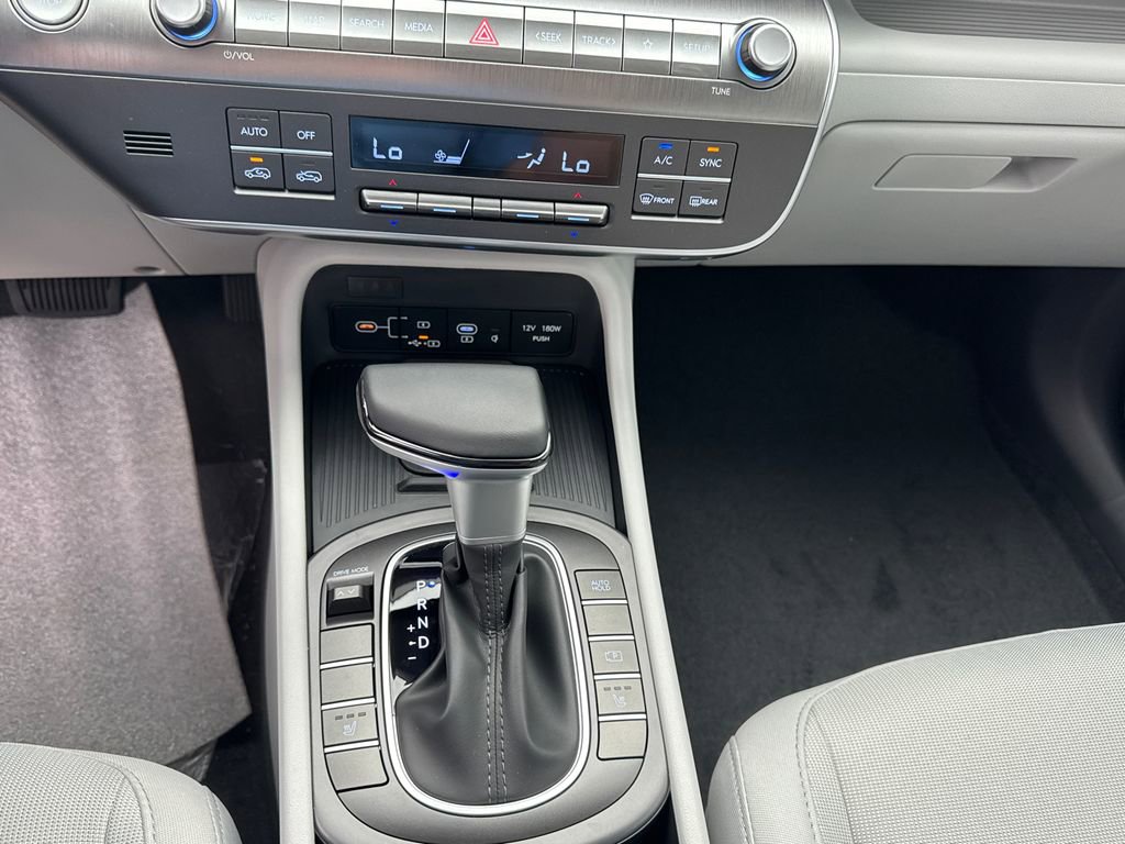 New 2026 Hyundai Kona SEL Sport FWD image 21