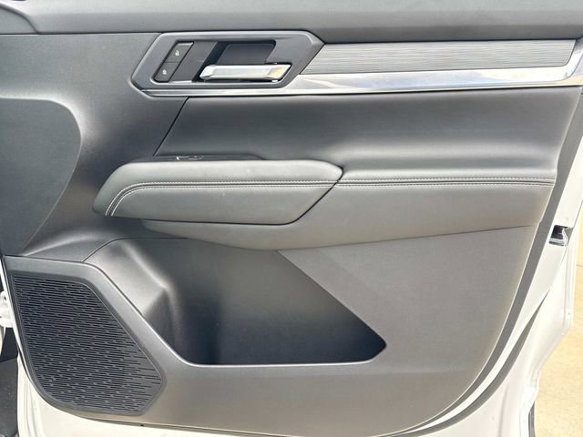 Used 2025 GMC Terrain Elevation AWD/4WD image 19
