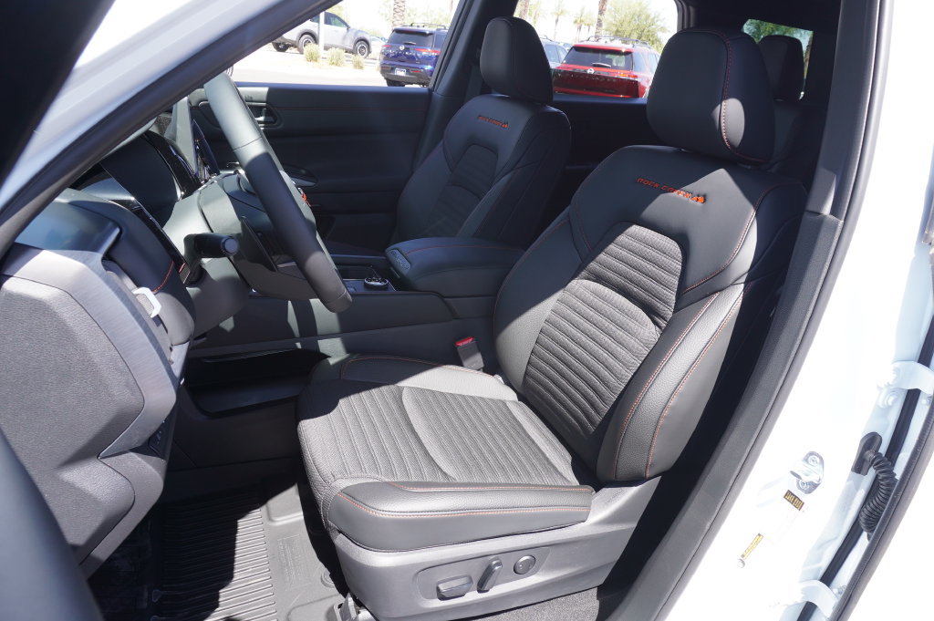 New 2026 Nissan Pathfinder Rock Creek w/ Rock Creek Premium Package AWD/4WD image 15