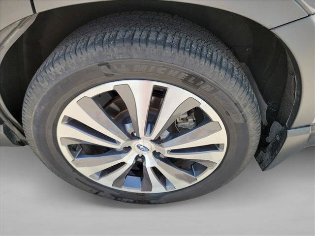 Used 2022 Subaru Ascent Limited w/ Technology Package AWD/4WD image 12