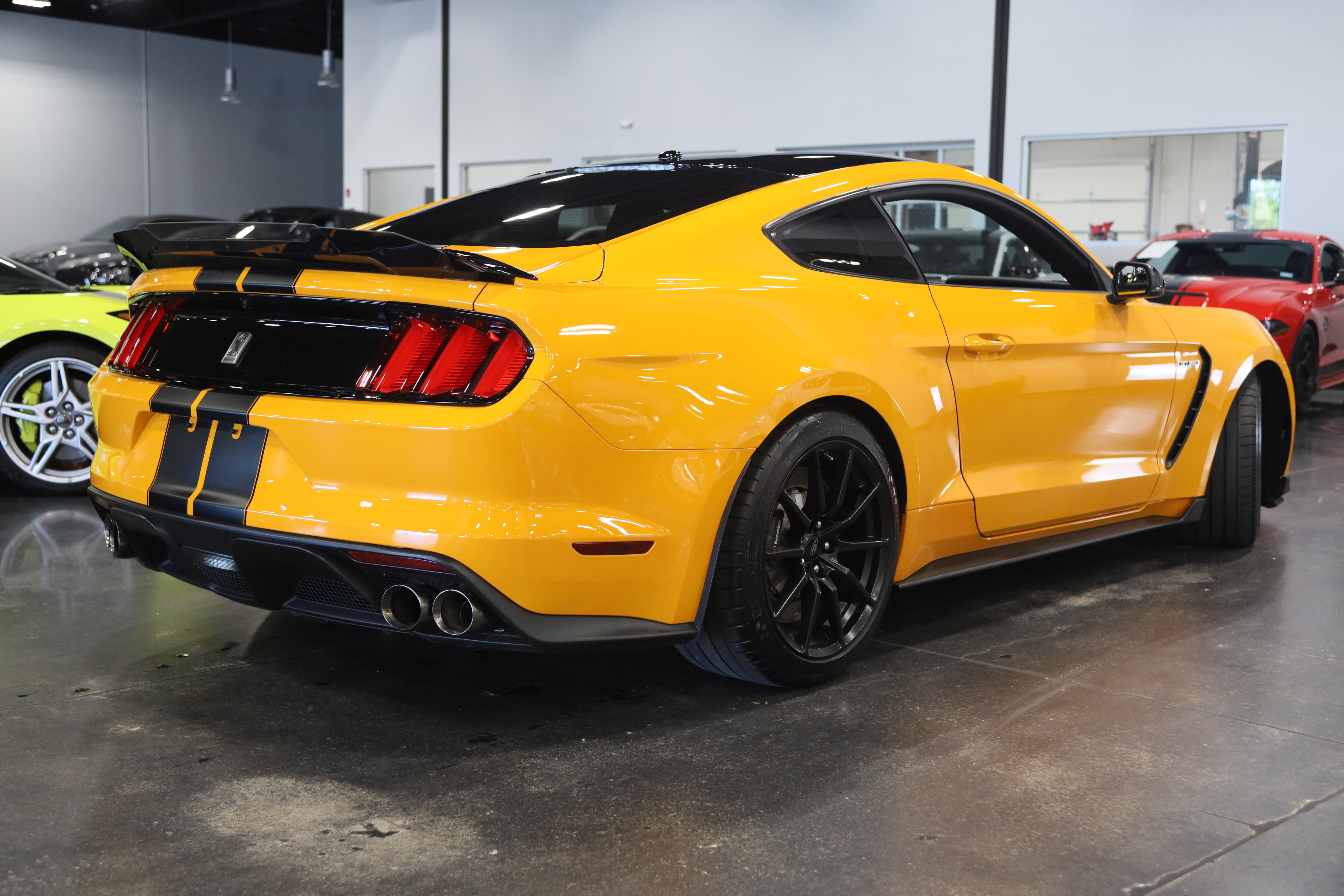 Used 2018 Ford Mustang Shelby GT350 w/ Electronics Package RWD image 6