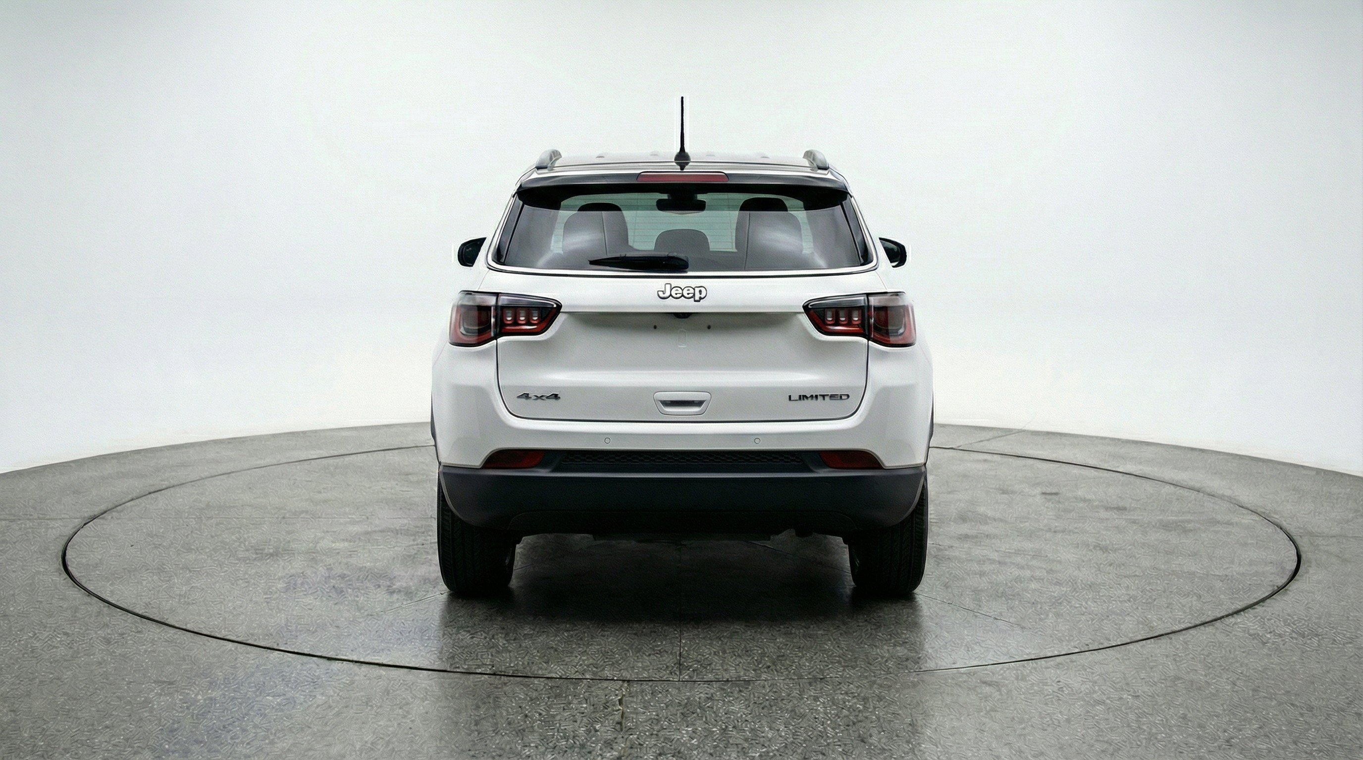 Used 2025 Jeep Compass Limited AWD/4WD image 7