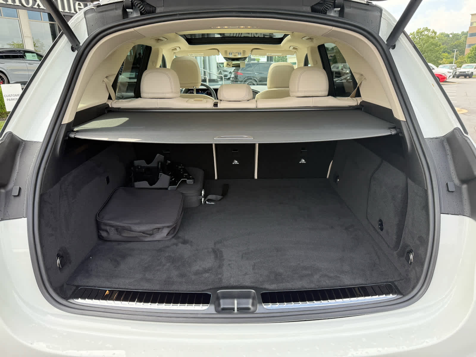 New 2026 Mercedes-Benz GLE 450e 4MATIC image 35